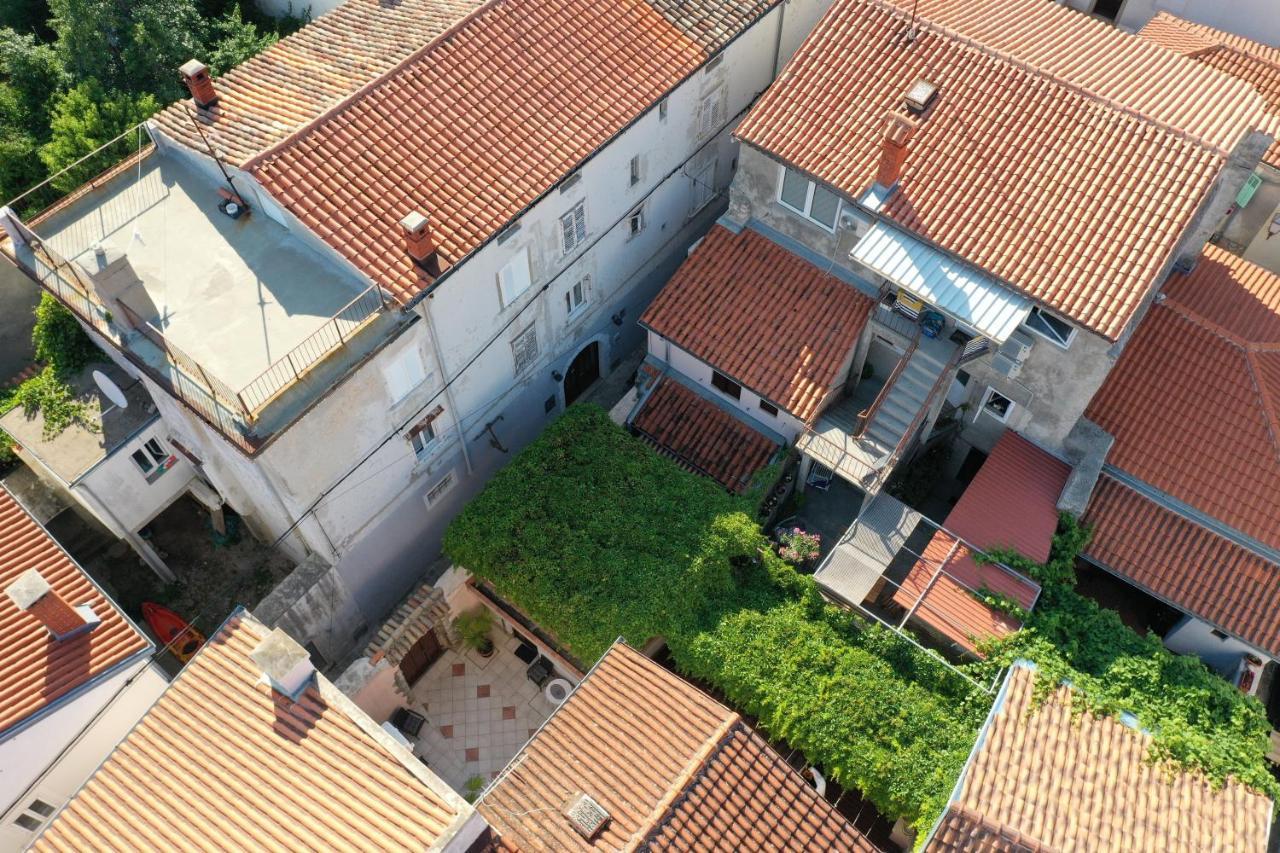 Апартаменты Casa Di Nives Крк Экстерьер фото